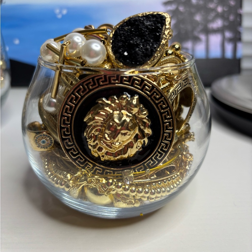 Mystery jewelry jar gold tone